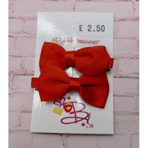 Small Classic Red Bows on Clips (pair)