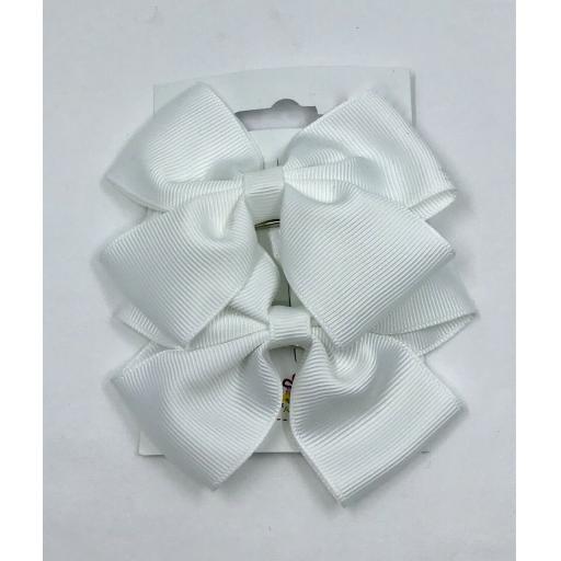 Pair 4 inch White Double Classic Bows on Clips (pair)