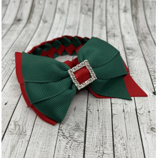 Hunter Green and Red Pleated Tail Bun wrap